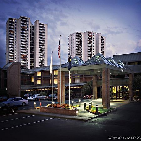 University Place Hotel And Conference Center Портланд Екстериор снимка