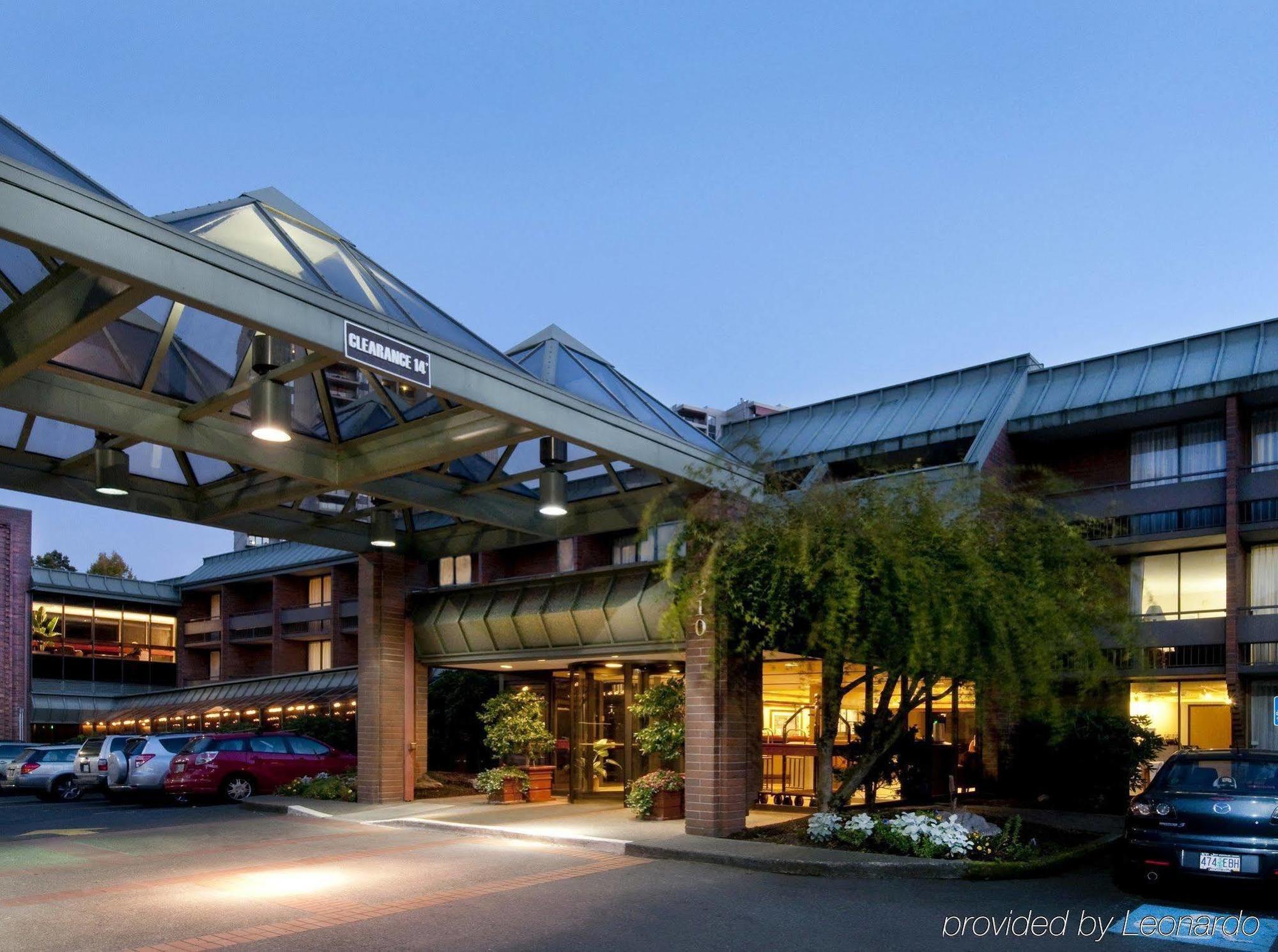 University Place Hotel And Conference Center Портланд Екстериор снимка